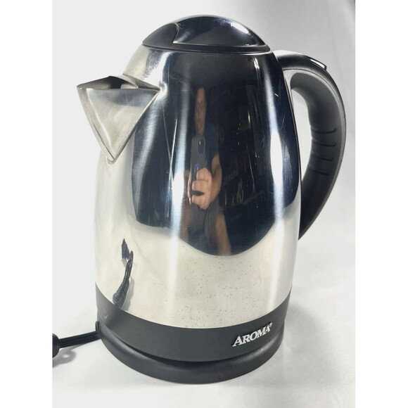 Aroma 1.8L Electric Kettle AWK-1258 With Power Base Tested - Picture 4 of 14